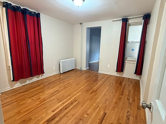 4th image of 120 Wellbrook Ave