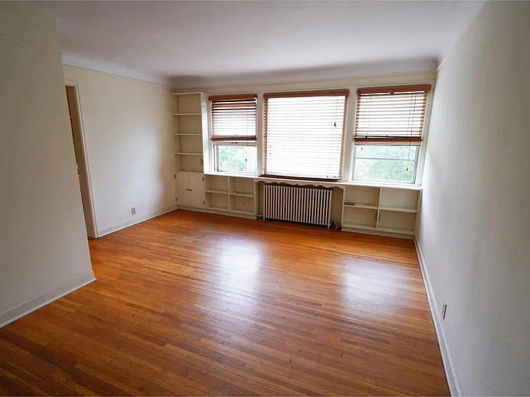 Cleveland/Niles Apartments — Photo 2