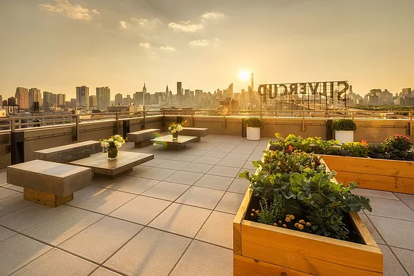 Rented by Stonehenge NYC LLC | media 17