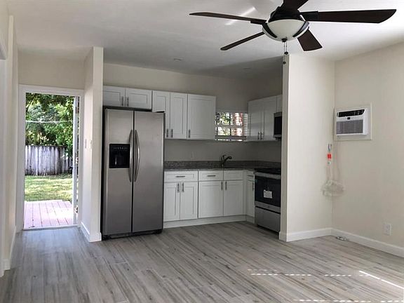 2nd image of 548 NE 9th Ave #A