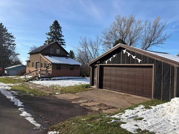 102 W Ash St, Ironwood, MI 49938