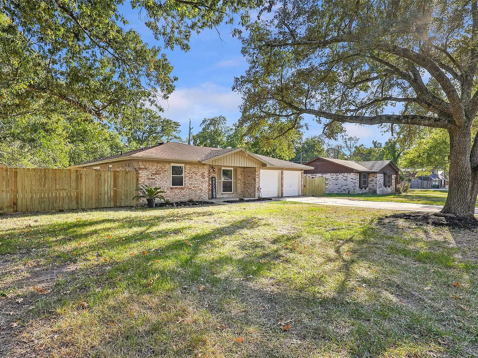 3 bed, 2.0 bath, 1292 sqft, $1,850 — Photo 3
