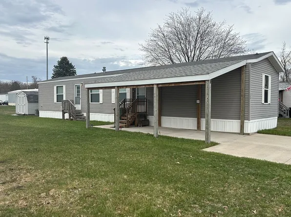 166 Maple Ct, Muskegon, MI 49445