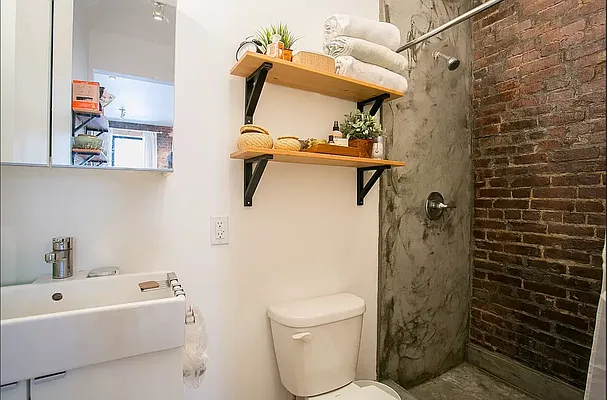 Rented by Nolita Group | media 20