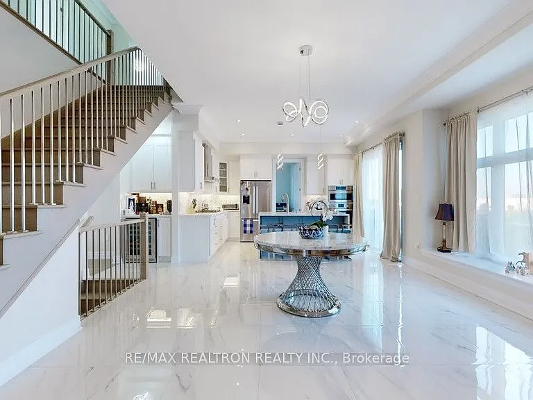 41 John Dallimore Dr — Photo 20