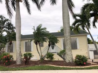 1671 Diamond Lake Cir, Naples, FL 34114