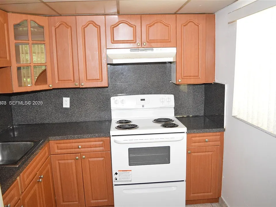 15600 NW 7th Ave #216