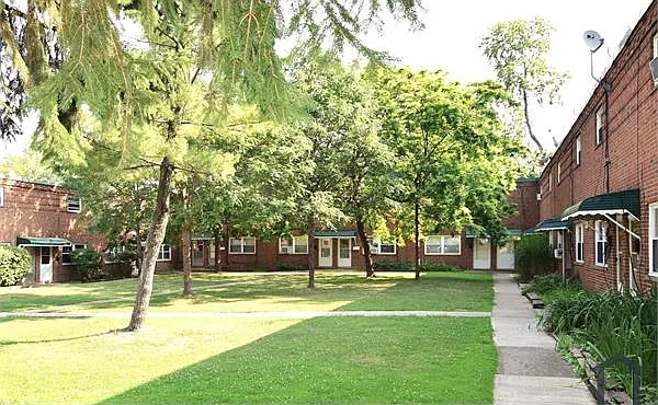 1724 Taylor Rd #1