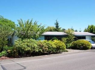 23823 Lake Dr W, Bothell, WA 98021