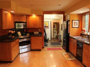 1 Deforges Ct, Rexford, NY 12148
