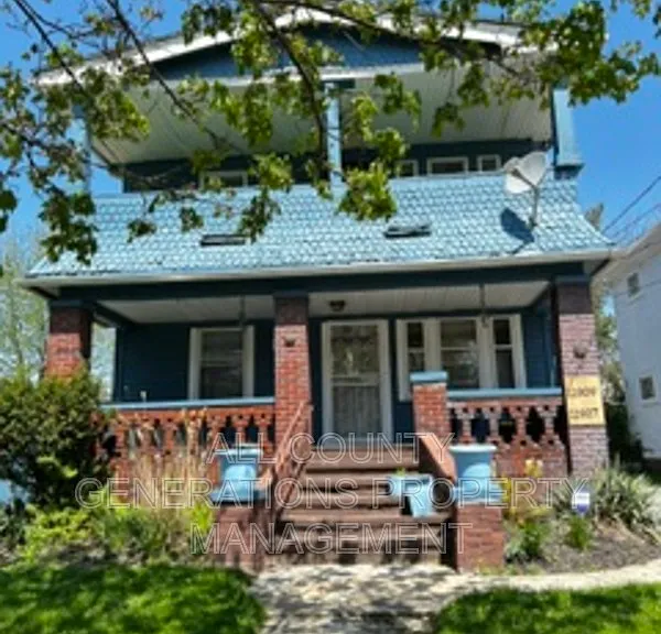 11909 Continental Ave — Photo 1