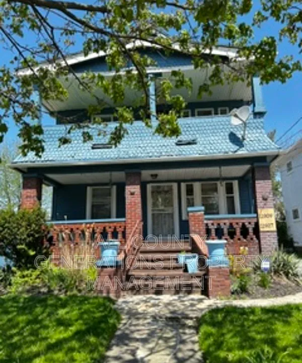 11909 Continental Ave