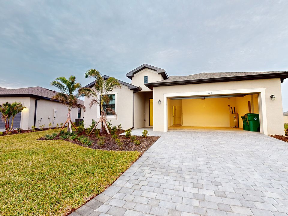 1st image of 1596 Saddlewood Cir