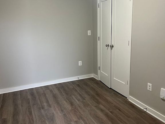 4th image of 622-624 Girard St NE #102