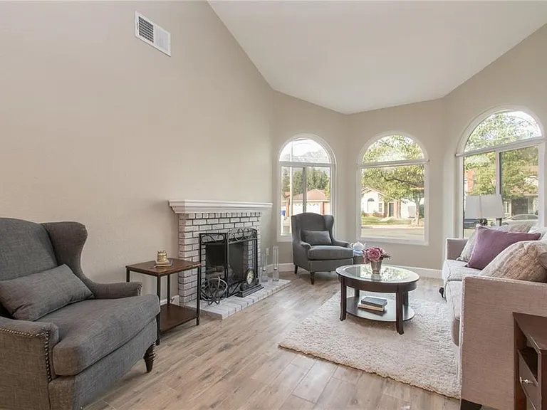 11441 Mount Johnson Ct — Photo 8