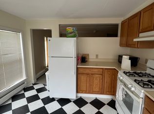 145 High St #204, Brattleboro, VT 05301