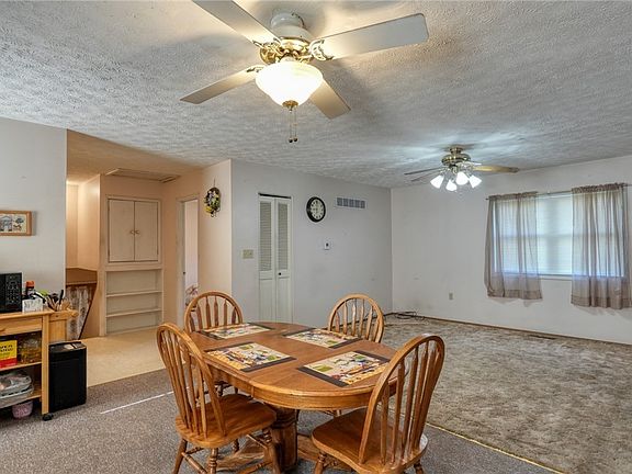 5th image of 66589 Westgate Dr