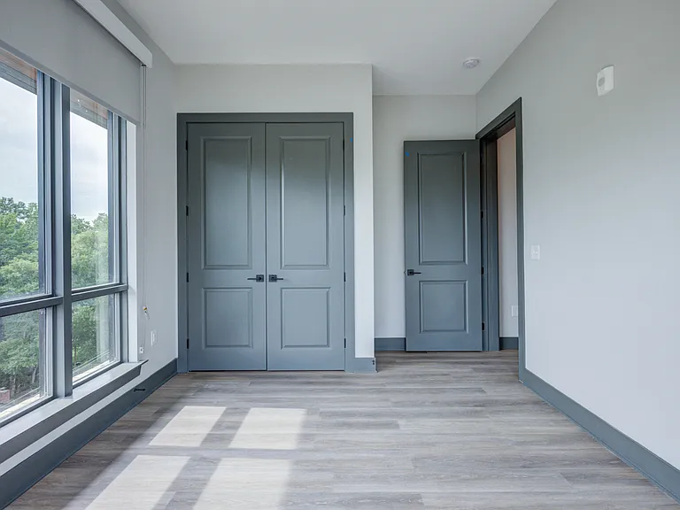 Floor to Ceiling Windows in your Bedroom