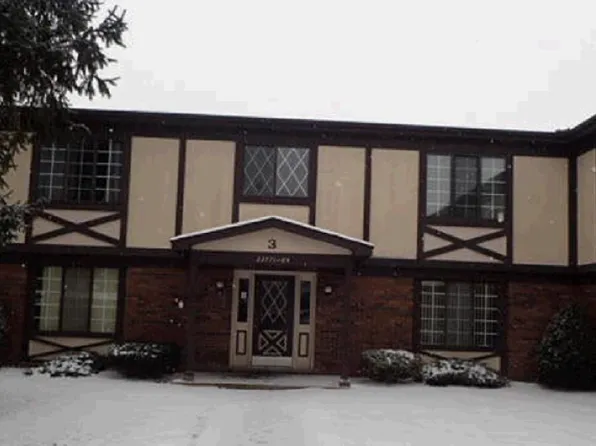 22777 Grove St, Saint Clair Shores, MI 48080