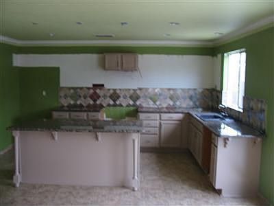 4th image of 1033 Boardwalk Dr