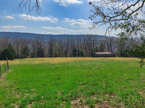 3rd image of 001-00900 Two Hidden Valley Rd