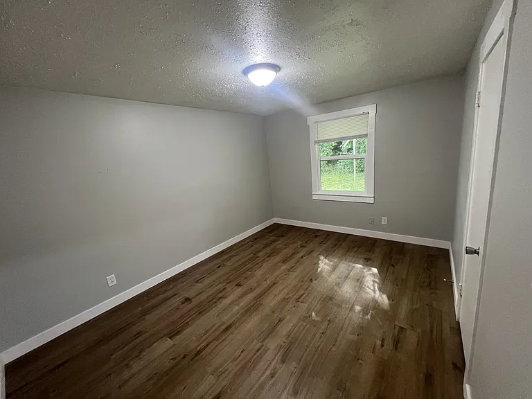 5943 Raytown Rd #F — Photo 3