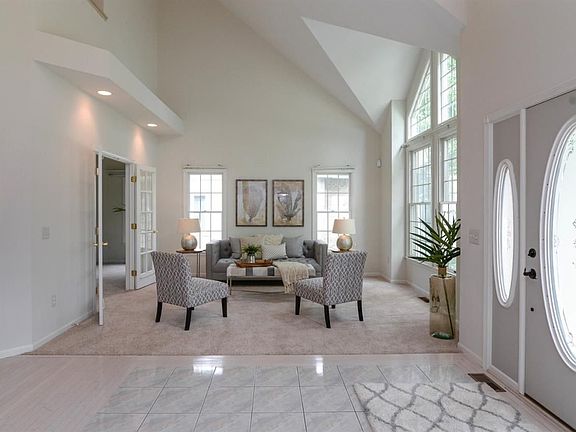 5th image of 3656 Whispering Oaks Dr