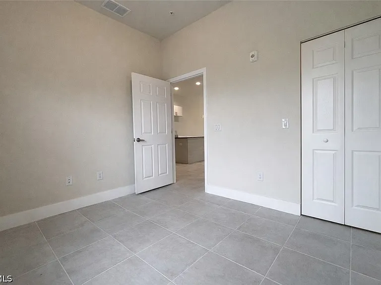 3325 SW 8th Pl #106 — Photo 7
