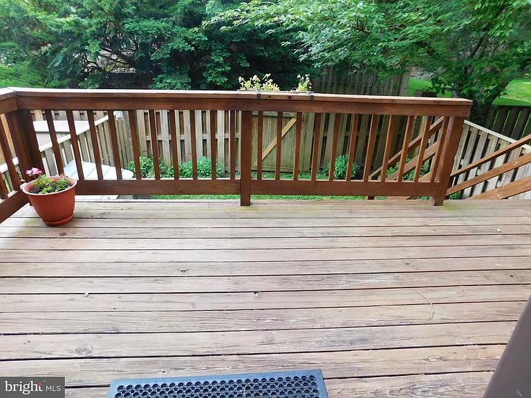 10315 Cherry View Ct — Photo 23