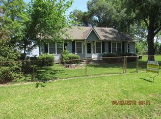 214 Avenue C, Highlands, TX 77562