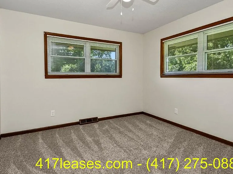 203 S White Oak Ave — Photo 24