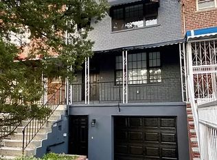 1047 E 214th St, Bronx, NY 10469