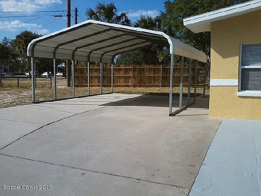 3rd image of 320 Fisher Ln #0