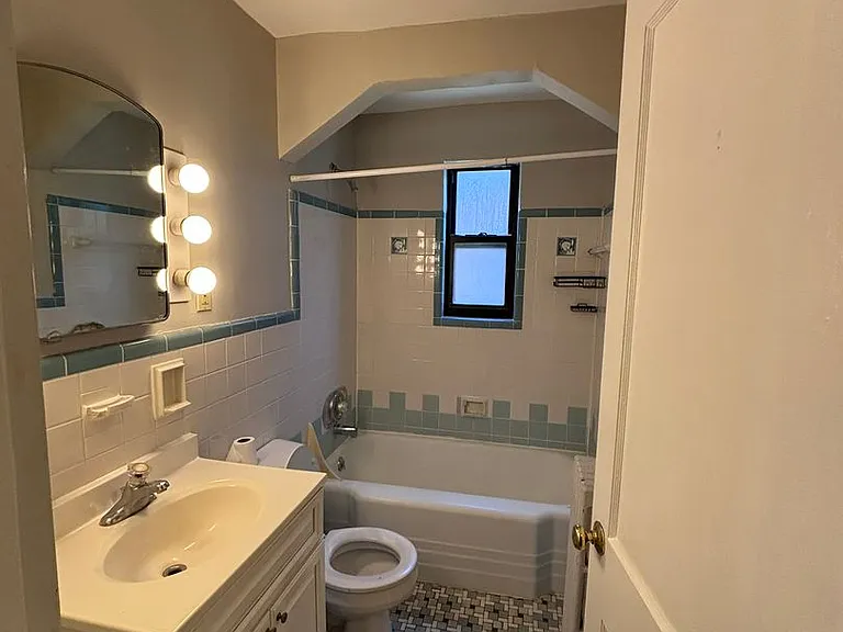 524 Riddle Crest Ln — Photo 7