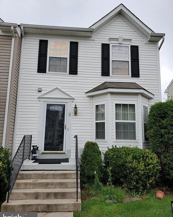 1st image of 2 Litchfield Ln W