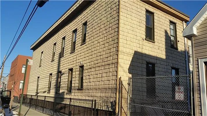 Rented by Avenue Sotheby's International Realty | media 14