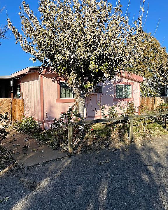 2nd image of 5725 Live Oak Dr Space 39