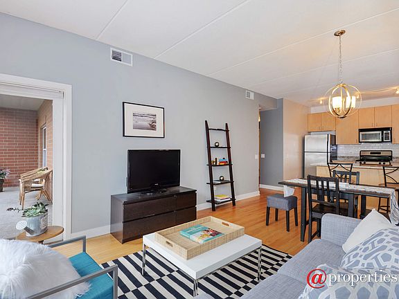 Living Room/Dining Room