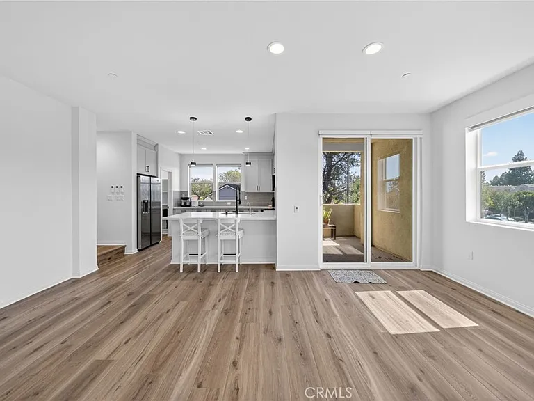 2410 E Agave St #9 — Photo 10