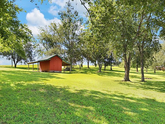 5th image of 2073 McMahan Hollow Rd