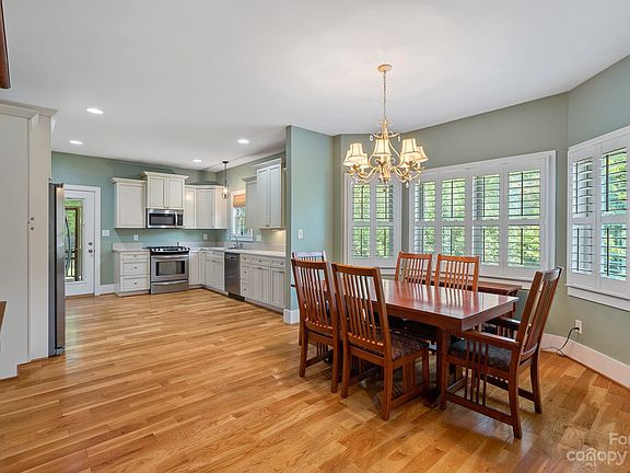 3rd image of 1914 Kings Grant Dr #3