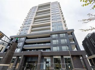 385 Winston Rd #912, Grimsby, ON L3M 0J3