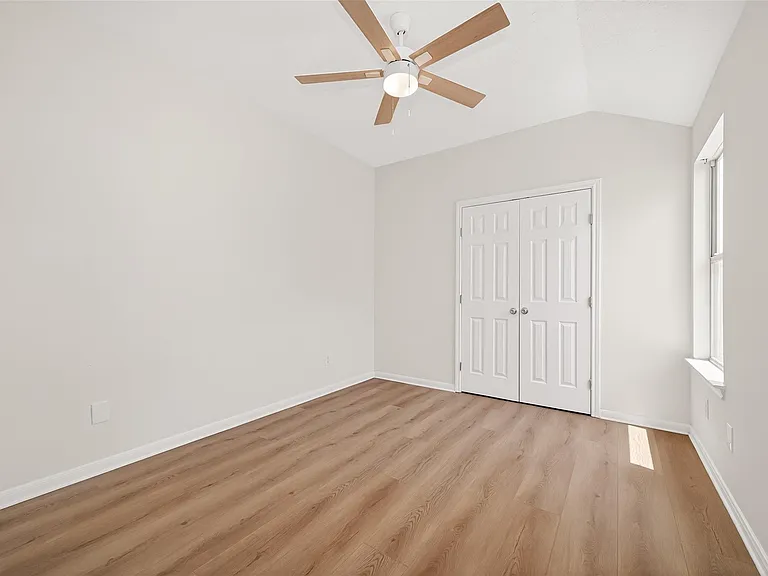 4719 Cashel Cir #B — Photo 24