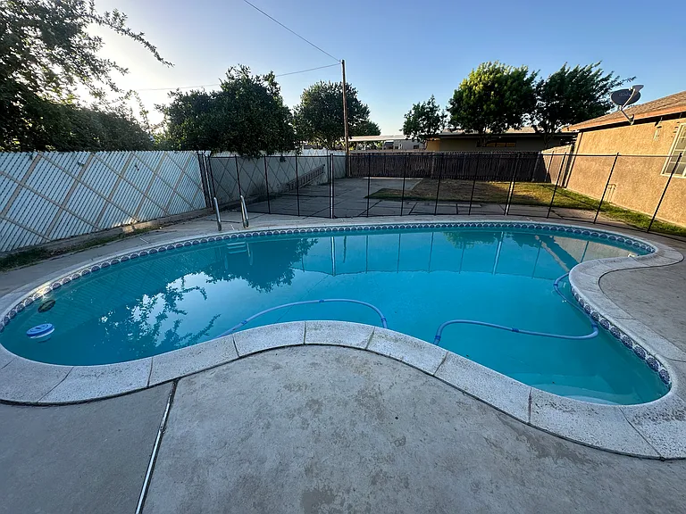 2901 Belhaven St — Photo 41