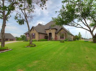 9308 NW 97th Cir, Yukon, OK 73099