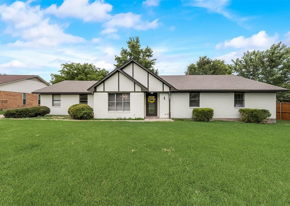 1st image of 1104 Joanne Cir