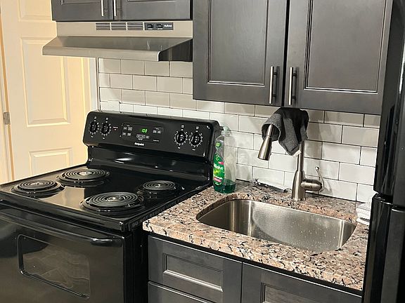 2nd image of 6403 Malvern Ave #3
