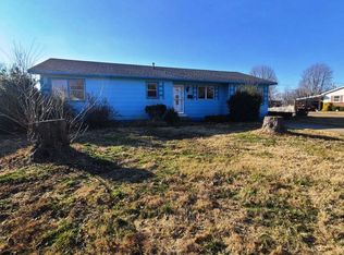 704 S Park Ln, Dexter, MO 63841