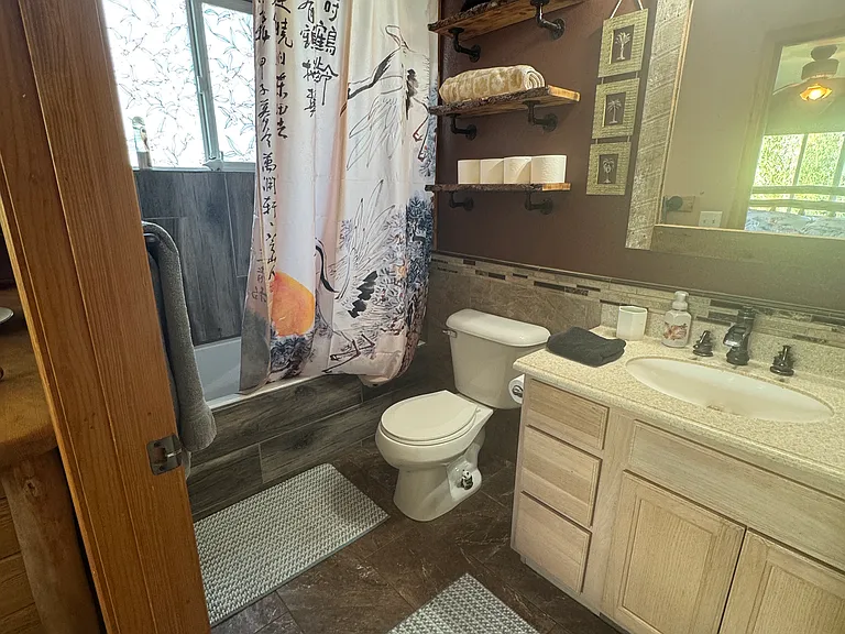 255 Hidden Dr — Photo 2