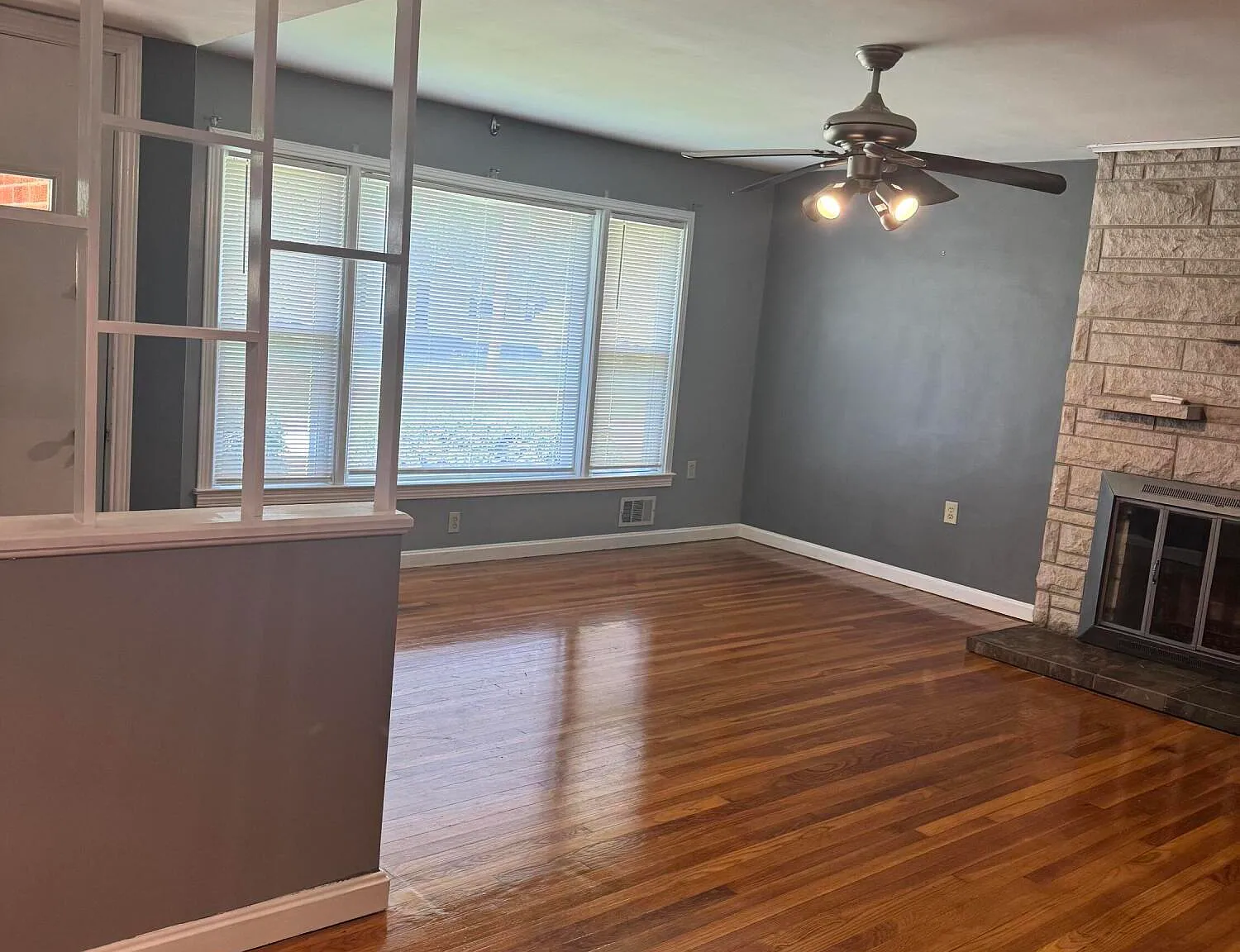 2 bed, 2.0 bath, 2344 sqft, $2,500 — Photo 3